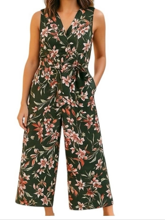 Apt. 9 Pants - LIKE NEW!! Apt. 9 Dark Green Floral Sleeveless Wide-Leg Jumpsuit. Size 4